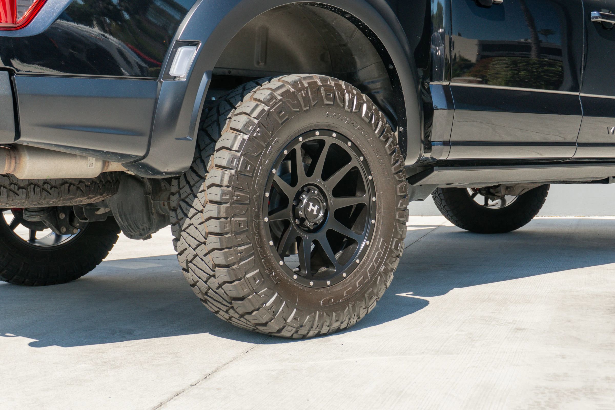 Used 2025 Ford F150 Raptor w/ Equipment Group 803A Raptor R image 48