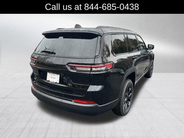 New 2025 Jeep Grand Cherokee L Altitude image 5