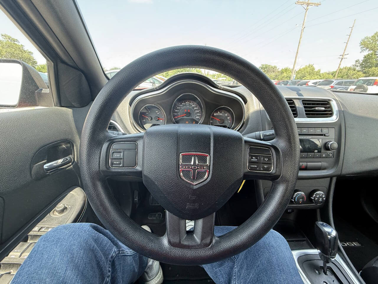 Used 2014 Dodge Avenger SE w/ Rallye Appearance Group FWD image 17