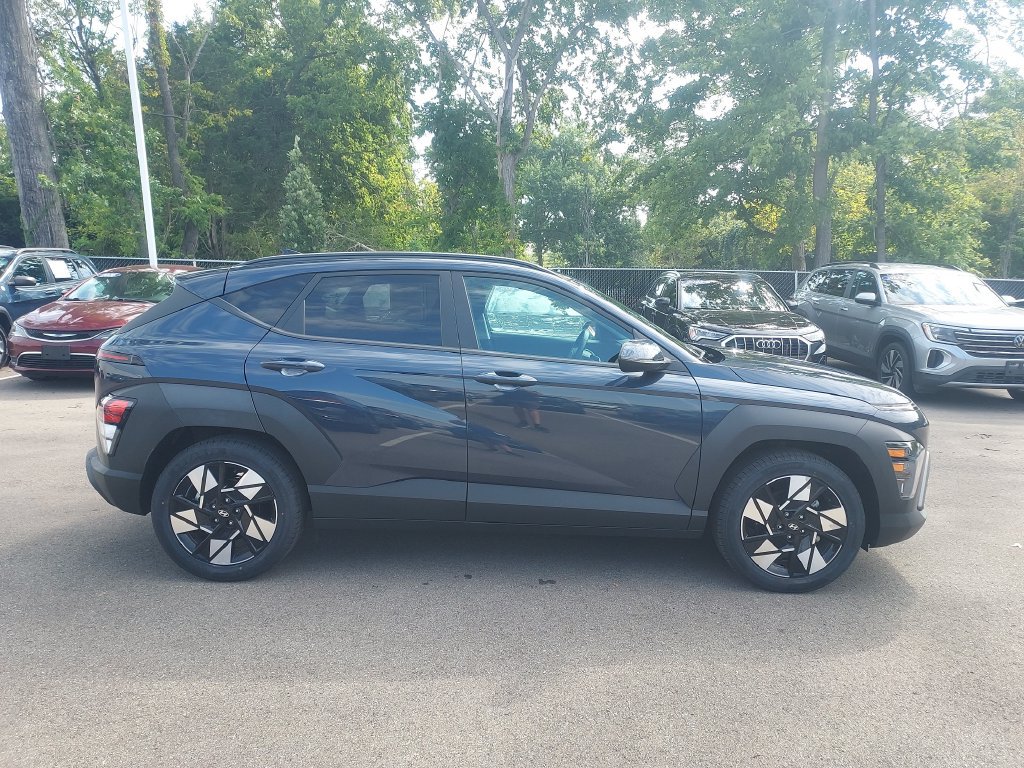 Used 2024 Hyundai Kona SEL FWD image 8