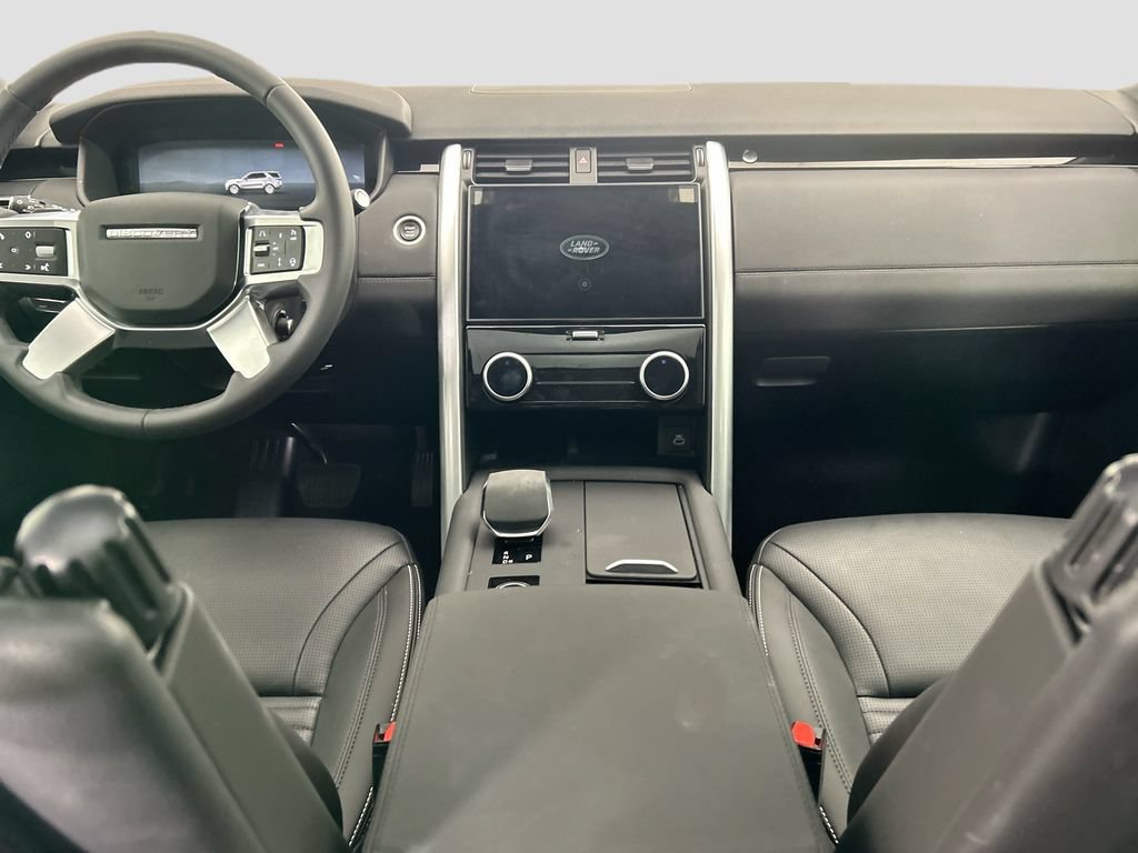 Certified 2025 Land Rover Discovery S AWD/4WD image 13