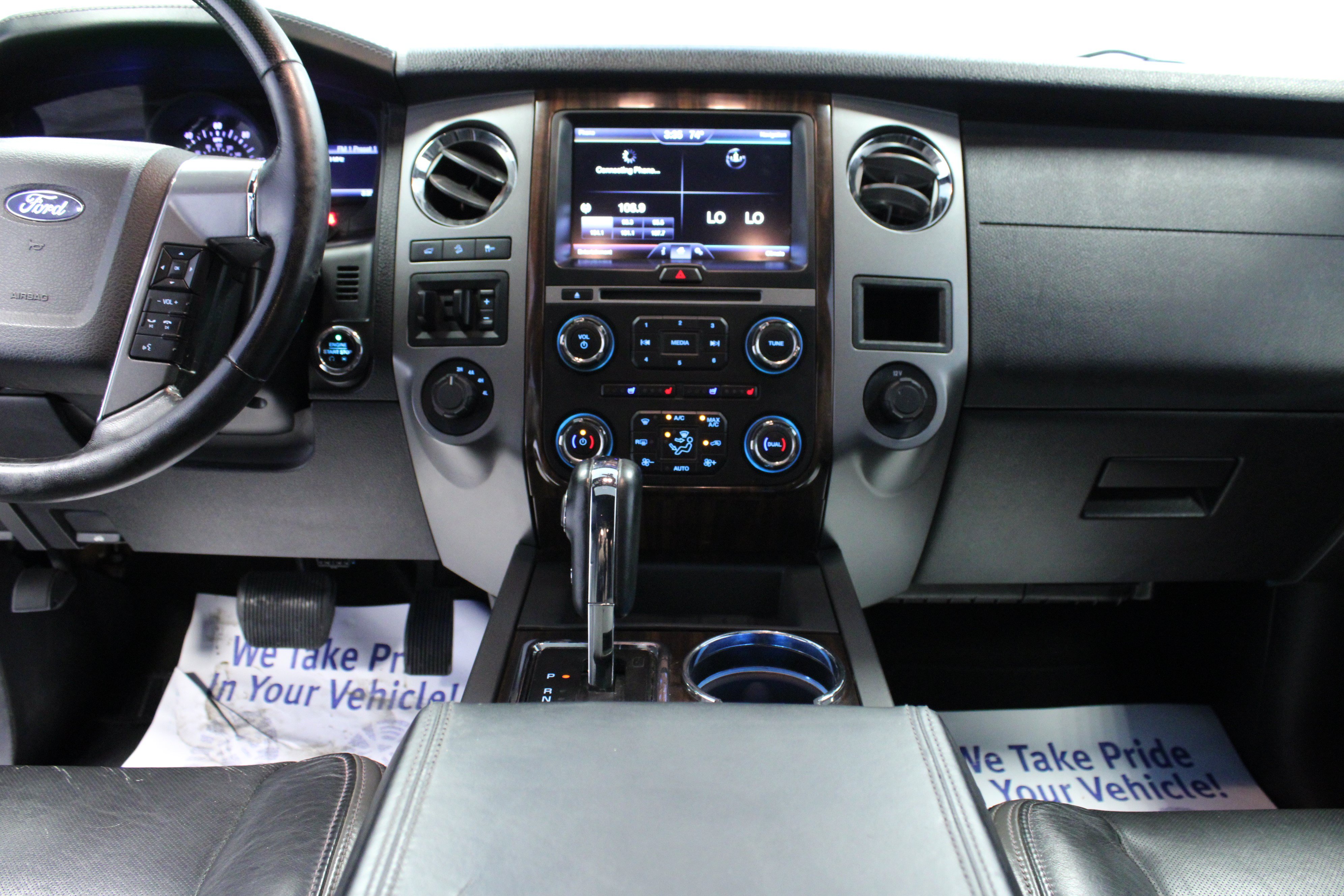 Used 2015 Ford Expedition Platinum AWD/4WD image 19