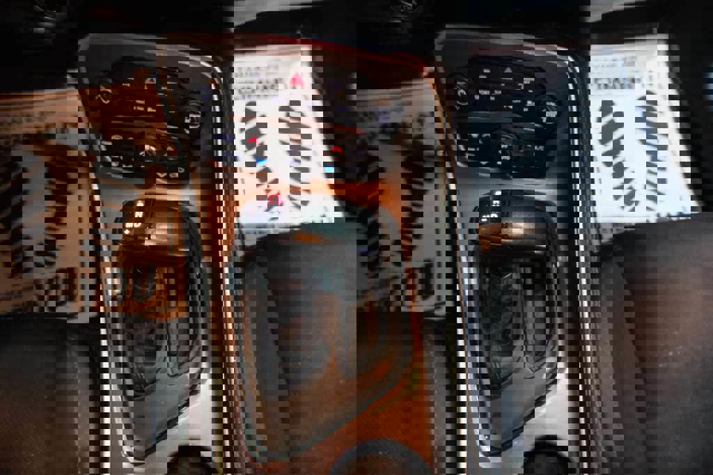 Used 2022 Dodge Challenger GT w/ Plus Package image 26