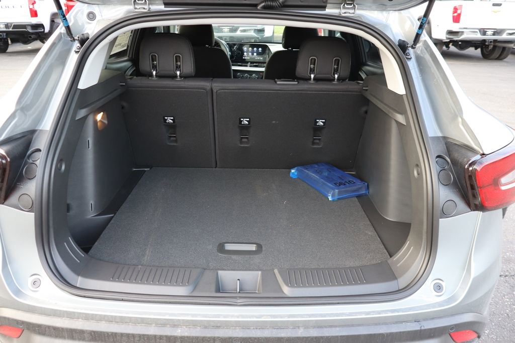 New 2026 Chevrolet Trax LS w/ Driver Confidence Package image 20
