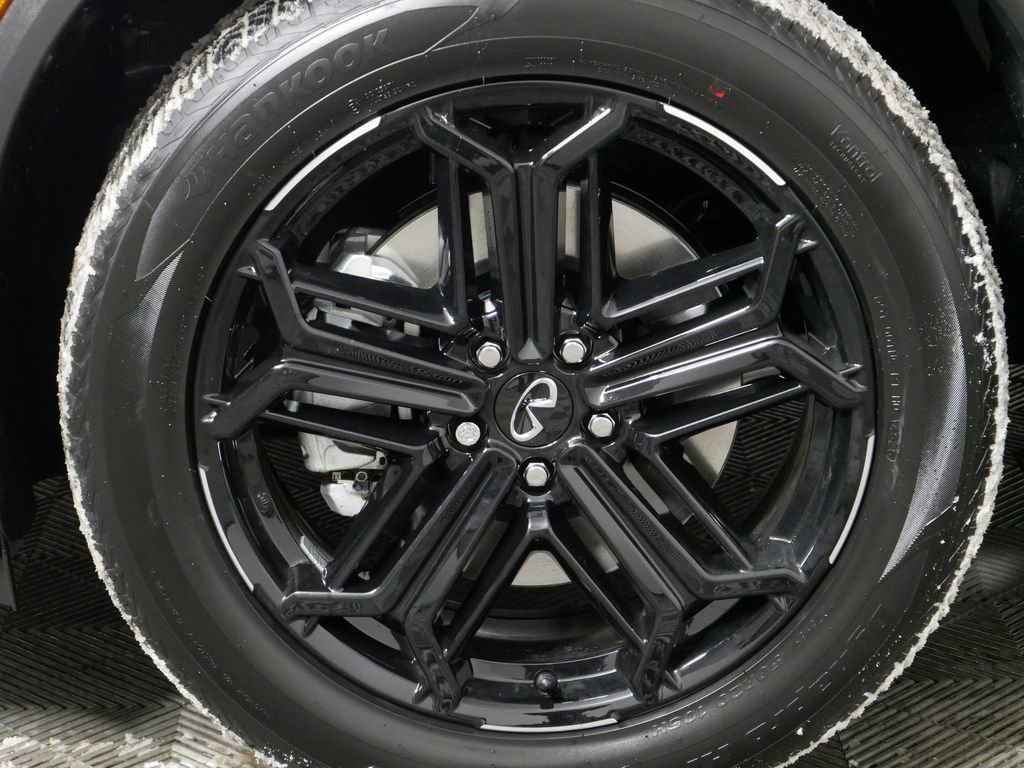 New 2026 INFINITI QX60 Sport w/ Dark Cargo Package image 9