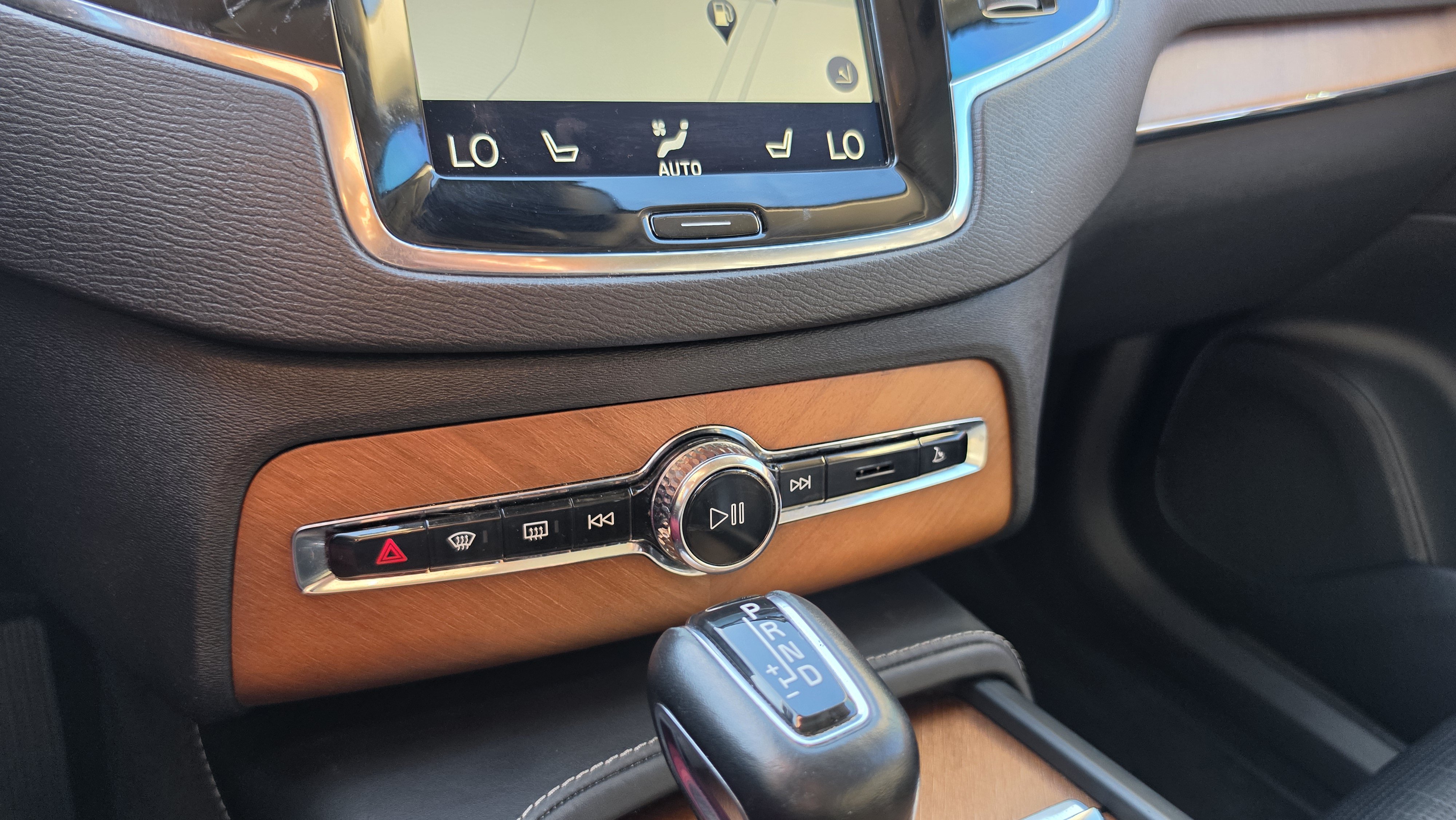 Used 2018 Volvo XC90 T6 Inscription w/ Convenience Package AWD/4WD image 40