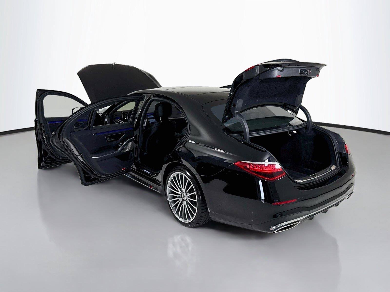 Used 2023 Mercedes-Benz S 500 4MATIC image 36