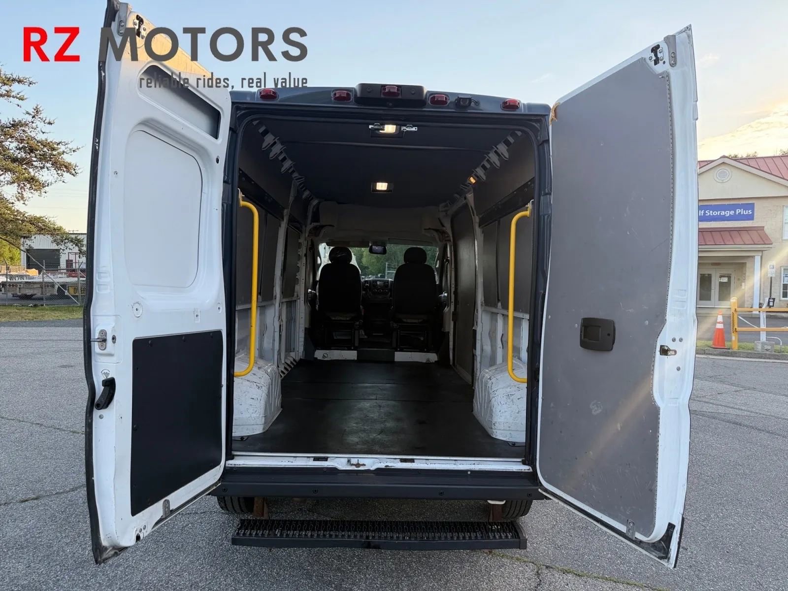 Used 2018 RAM ProMaster 2500 FWD image 17
