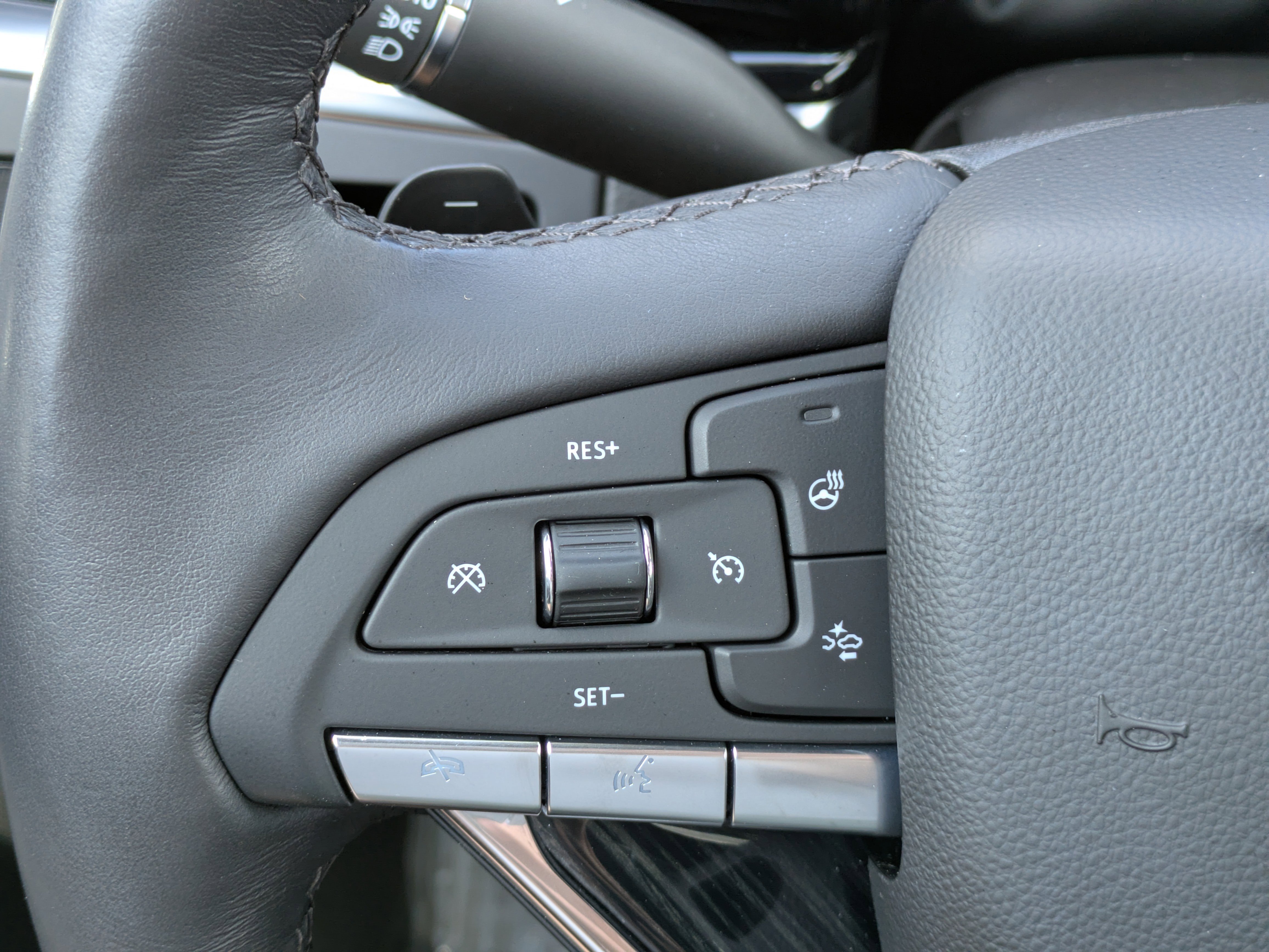 Certified 2024 Cadillac XT6 Premium Luxury w/ LPO, Floor Liner Package image 23