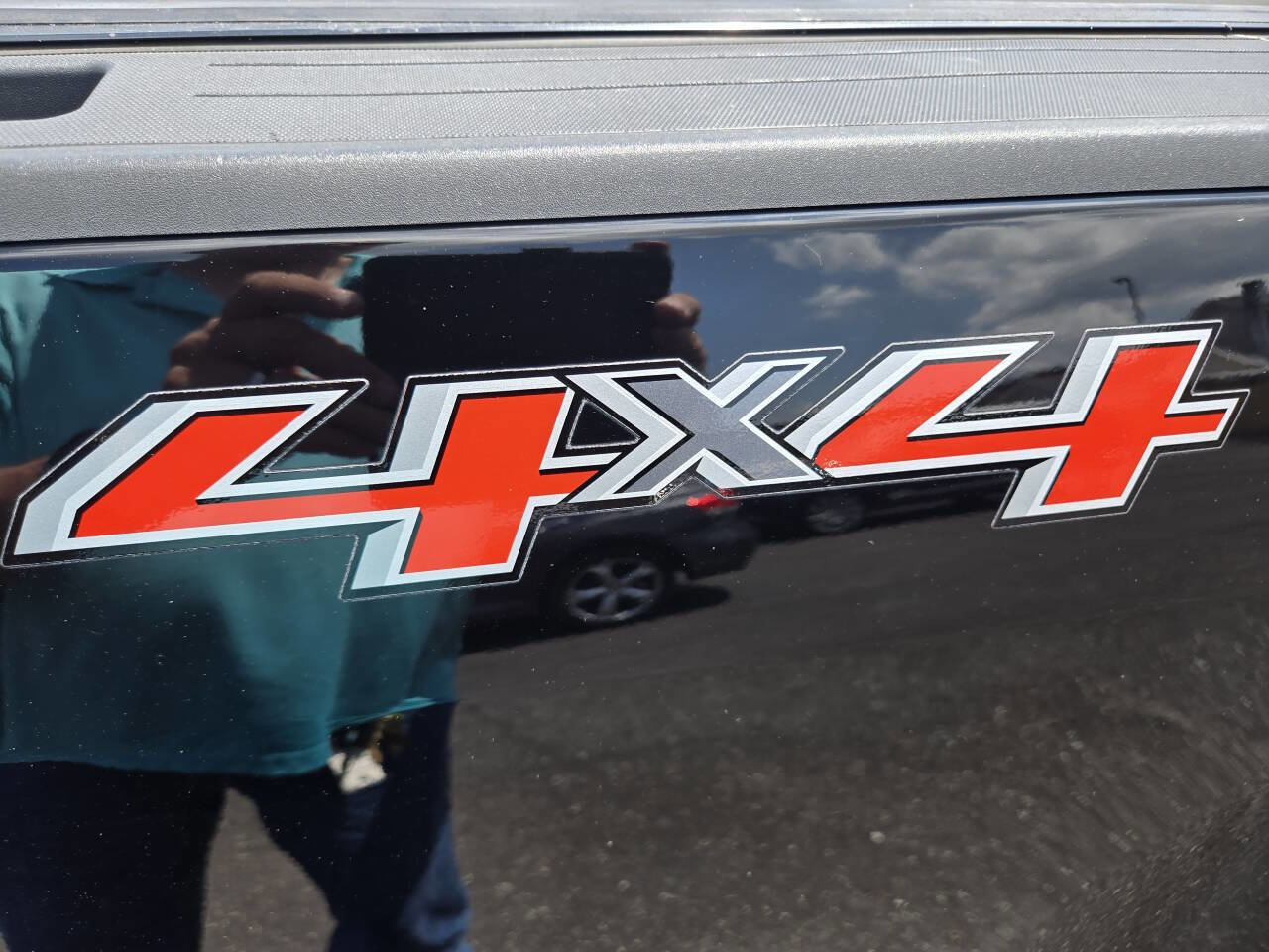 Used 2016 Chevrolet Colorado LT w/ LT Convenience Package image 13