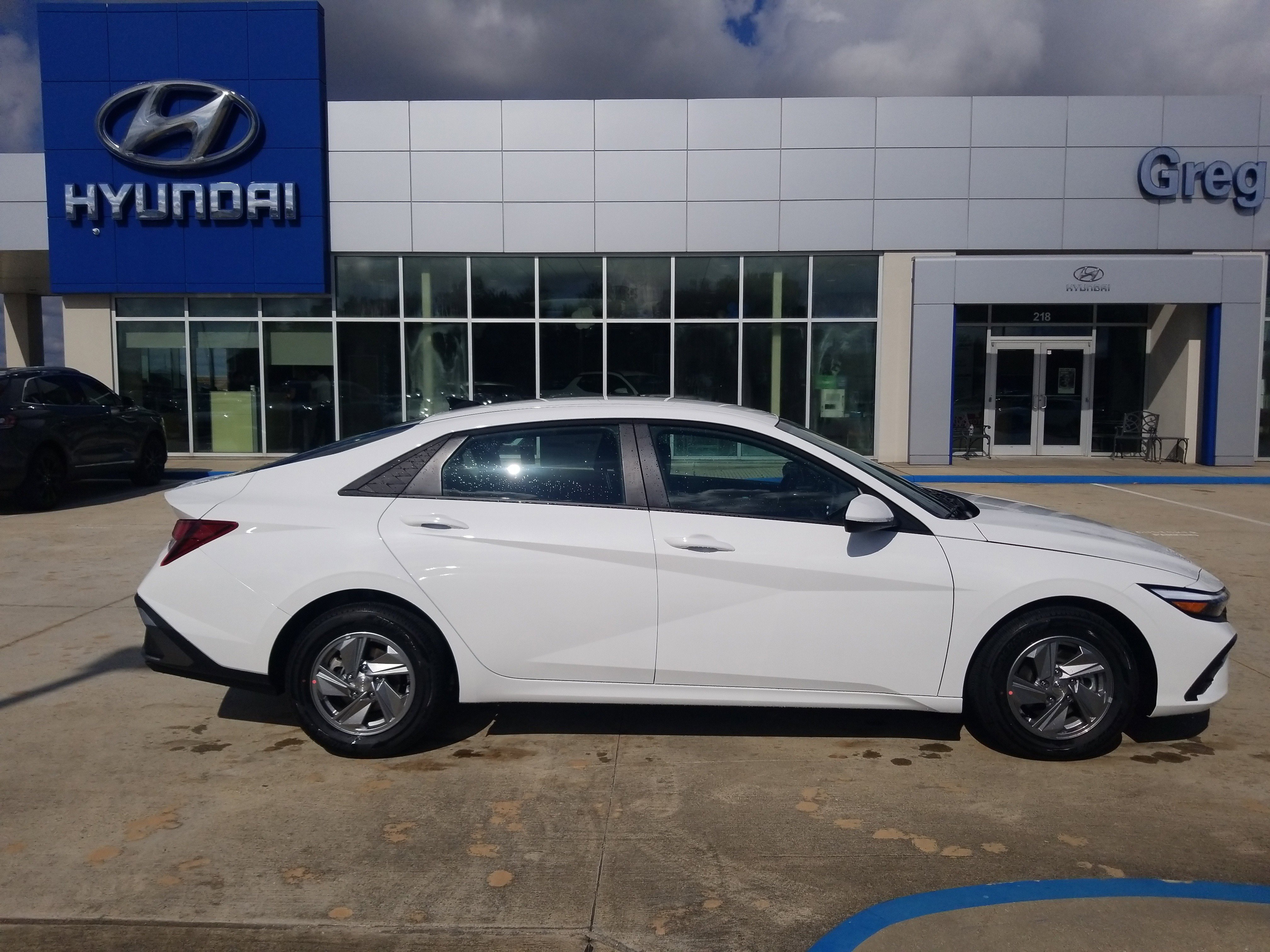 New 2026 Hyundai Elantra SE image 8