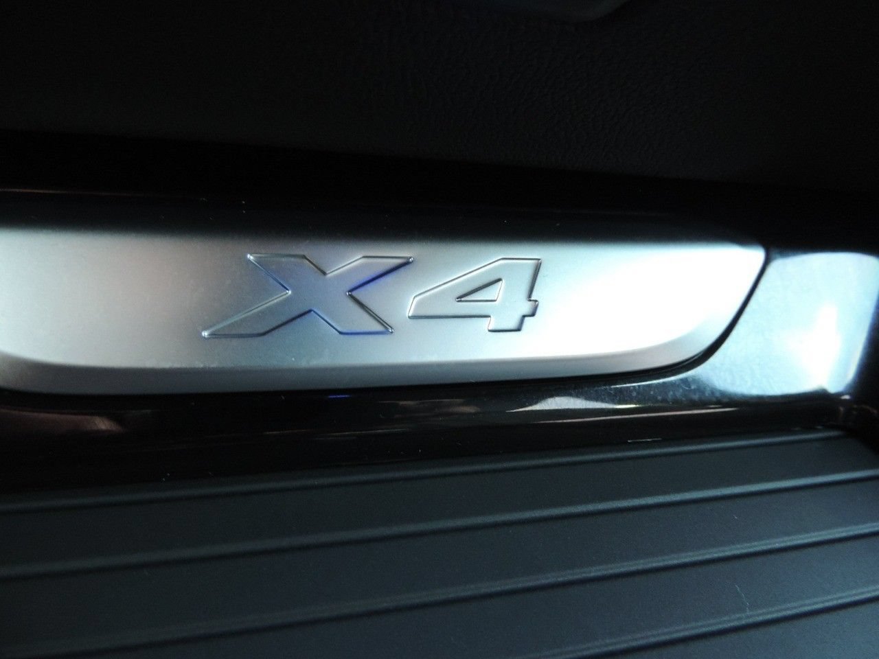 Used 2025 BMW X4 xDrive30i w/ Premium Package AWD/4WD image 26