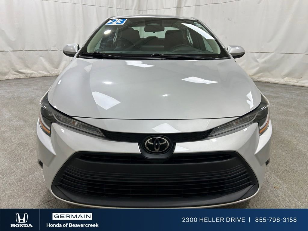 Used 2023 Toyota Corolla LE image 3