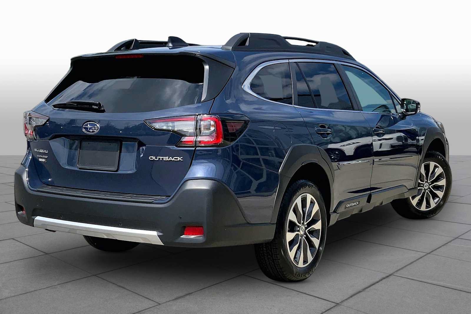 Certified 2025 Subaru Outback Limited AWD/4WD image 13
