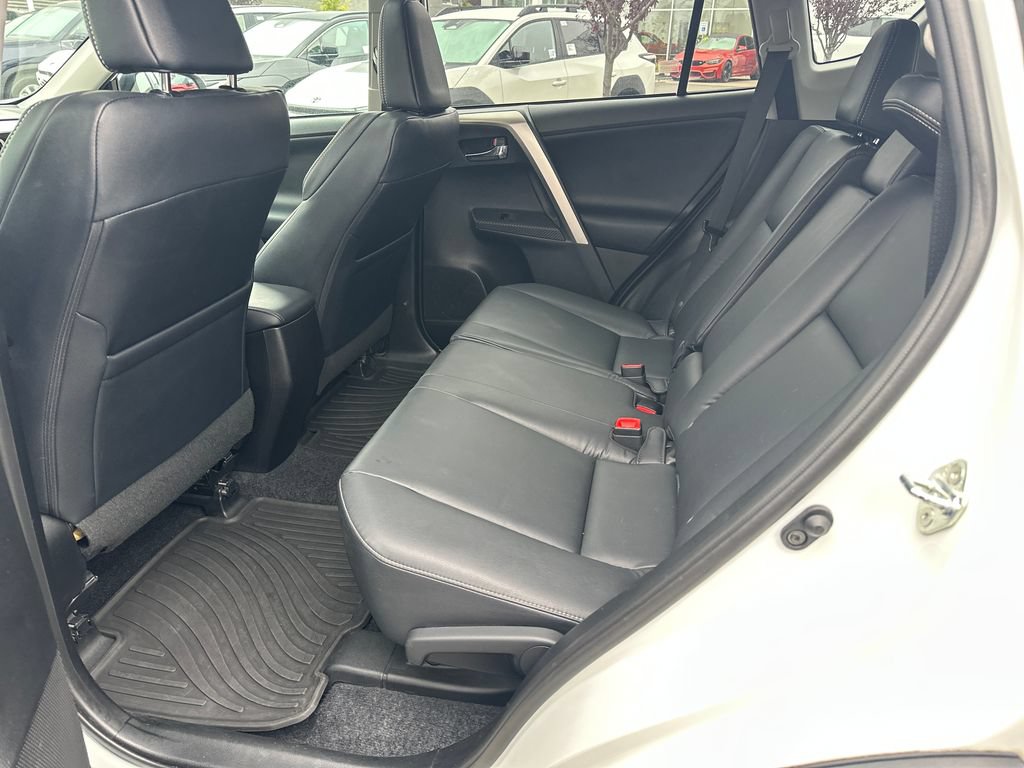 Used 2015 Toyota RAV4 Limited w/ Technology Package AWD/4WD image 14