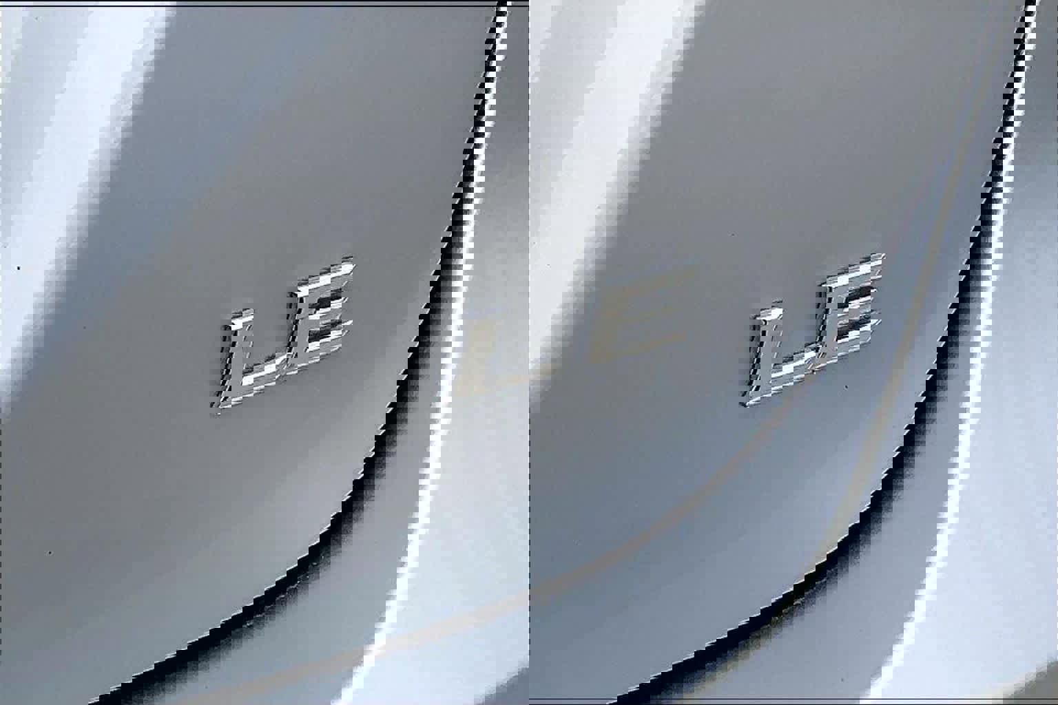 Used 2024 Toyota Camry LE w/ Convenience Package image 10