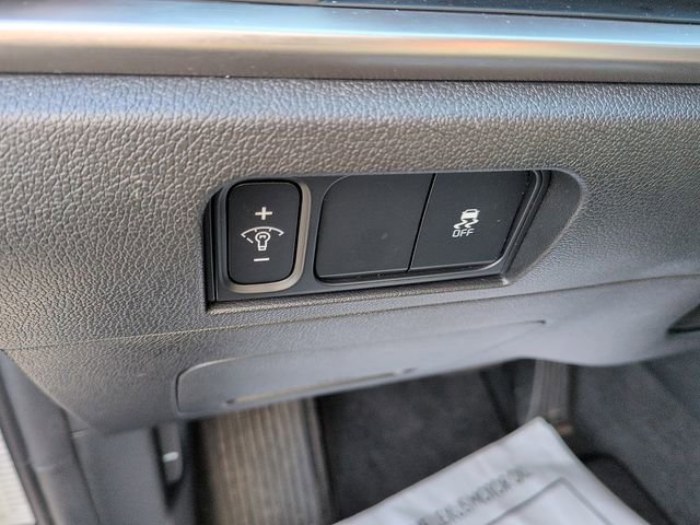 Used 2024 Kia Sorento S image 15