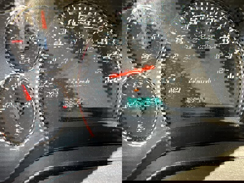 Used 2018 Chevrolet Express 2500 w/ Driver Convenience Package image 6