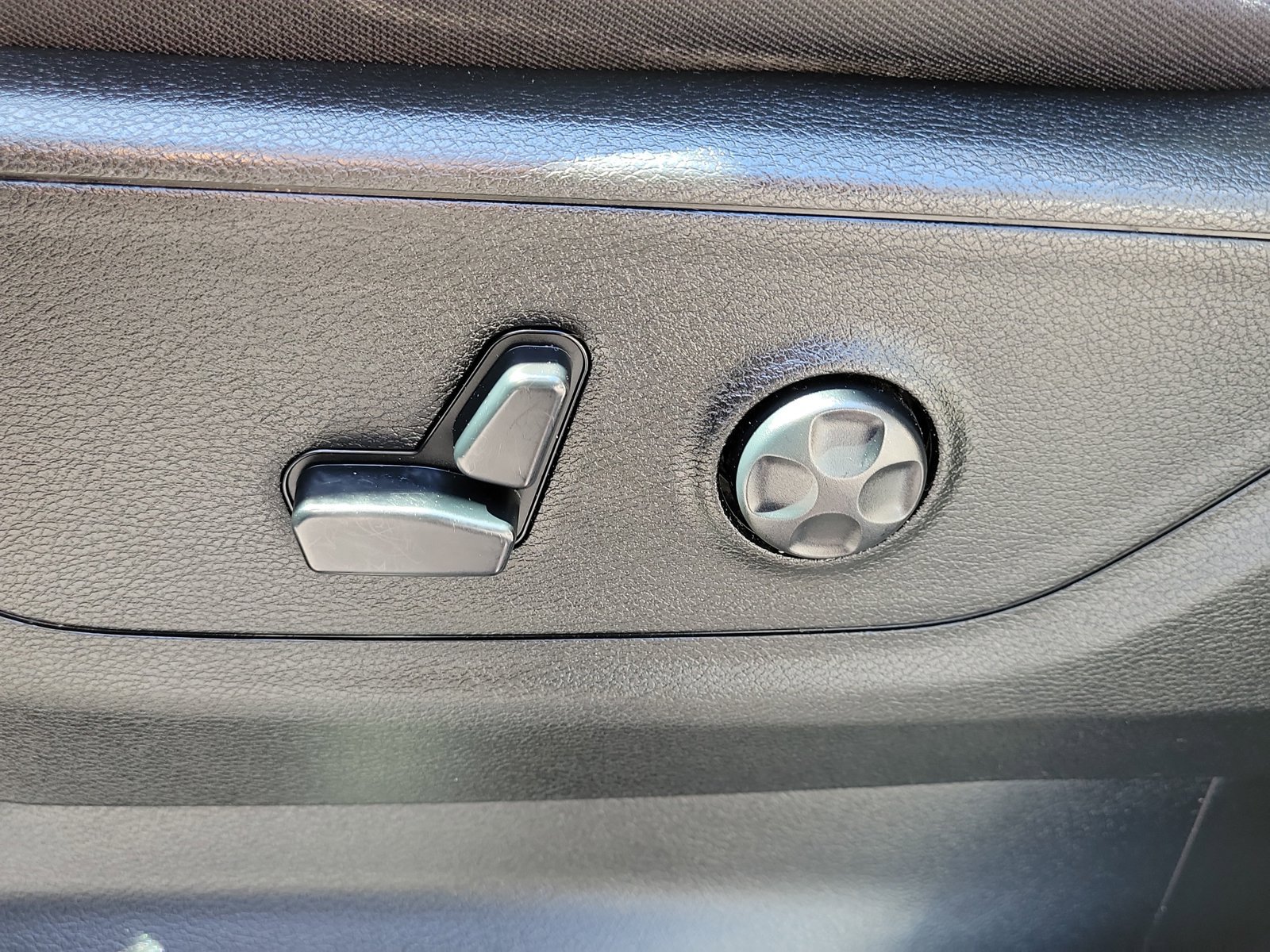 Used 2020 RAM 1500 Big Horn AWD/4WD image 14