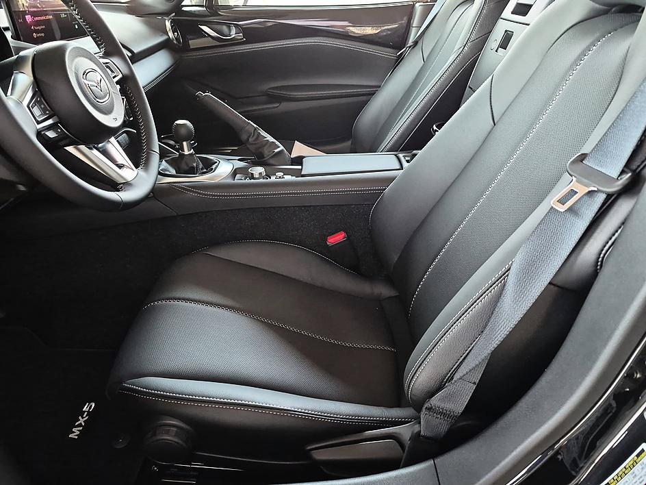 New 2026 MAZDA MX-5 Miata Grand Touring RWD image 15