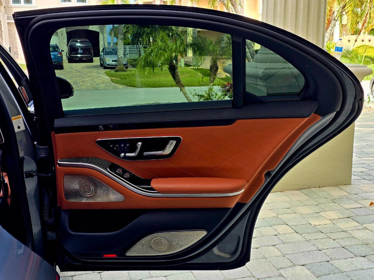 Used 2022 Mercedes-Benz S 580 4MATIC Sedan w/ Rear Seat Package image 92