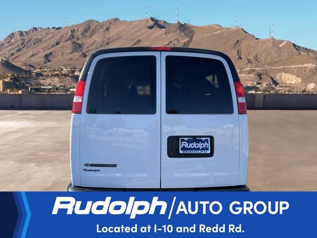 Used 2024 Chevrolet Express 3500 LT w/ LT Preferred Equipment Group image 4