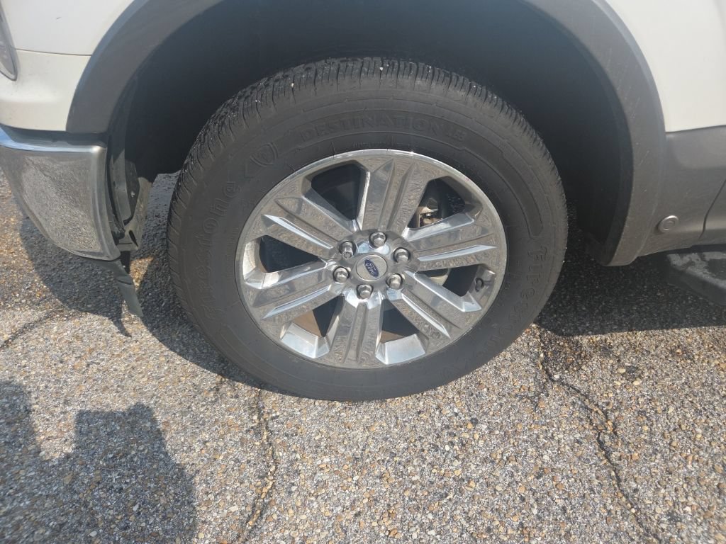 Used 2019 Ford F150 Lariat w/ Equipment Group 502A Luxury RWD image 22