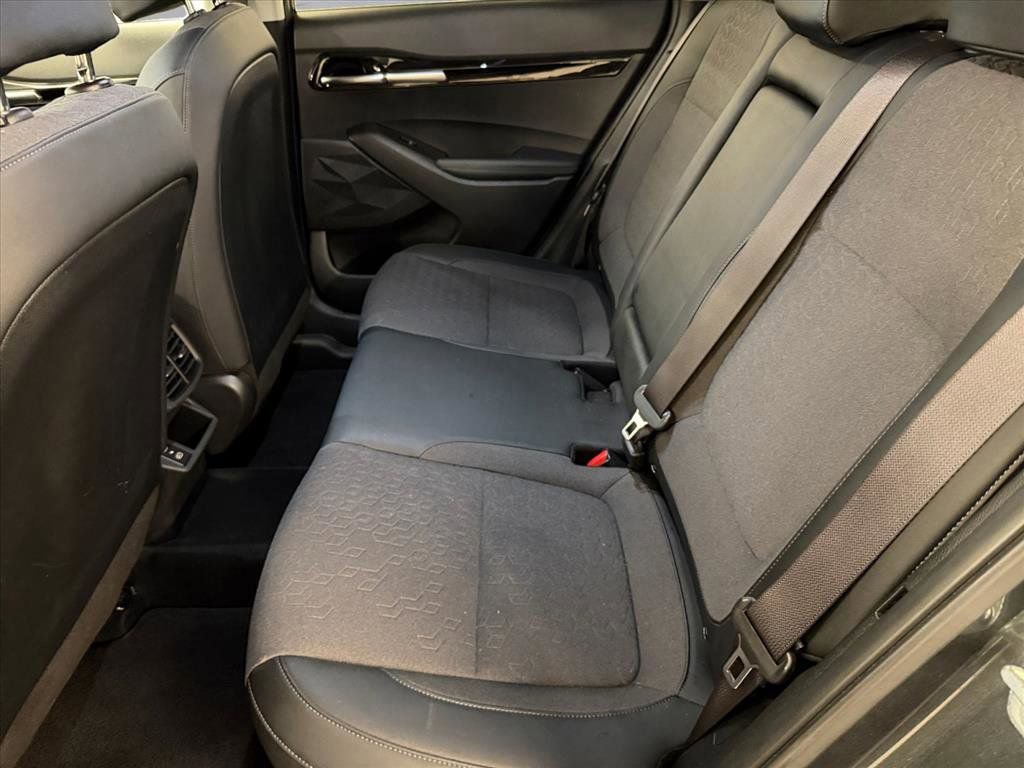 Used 2024 Kia Seltos X-Line image 17