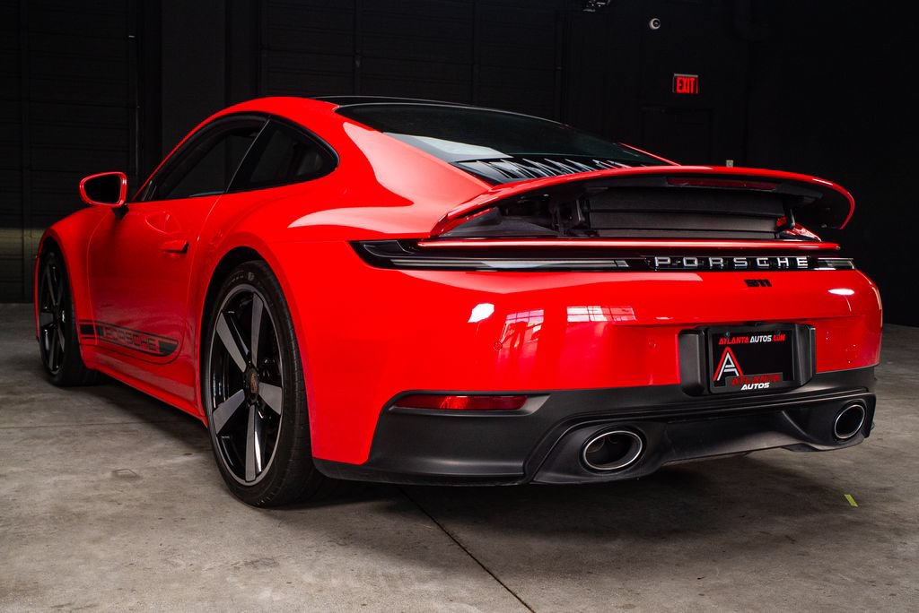 Used 2025 Porsche 911 Carrera RWD image 29
