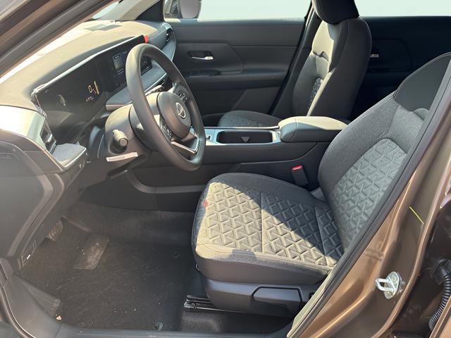 Used 2026 Nissan Kicks SV image 8