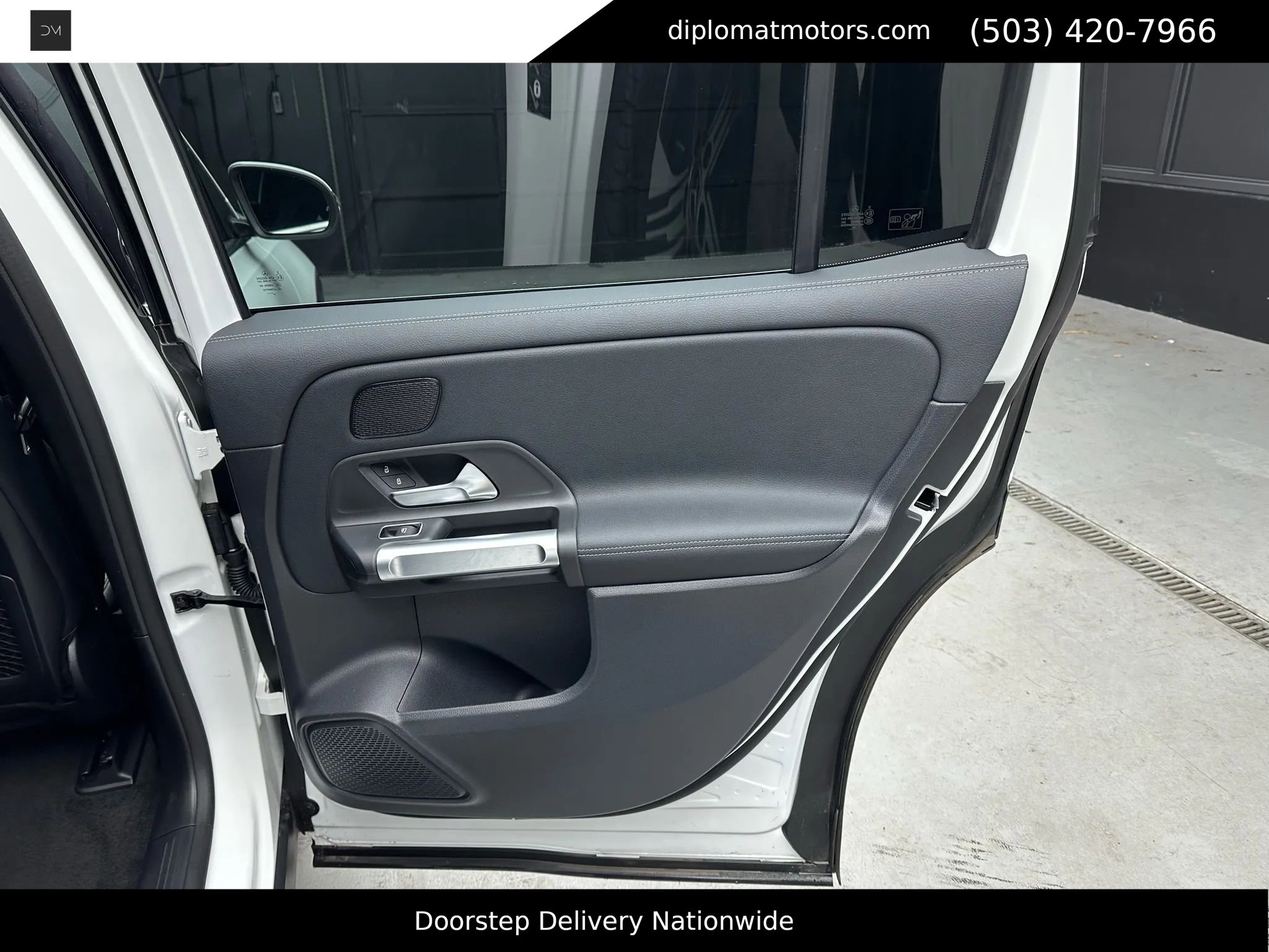 Used 2024 Mercedes-Benz EQB 300 4MATIC image 26