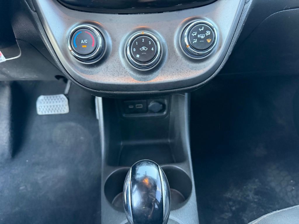 Used 2020 Chevrolet Spark LS image 32