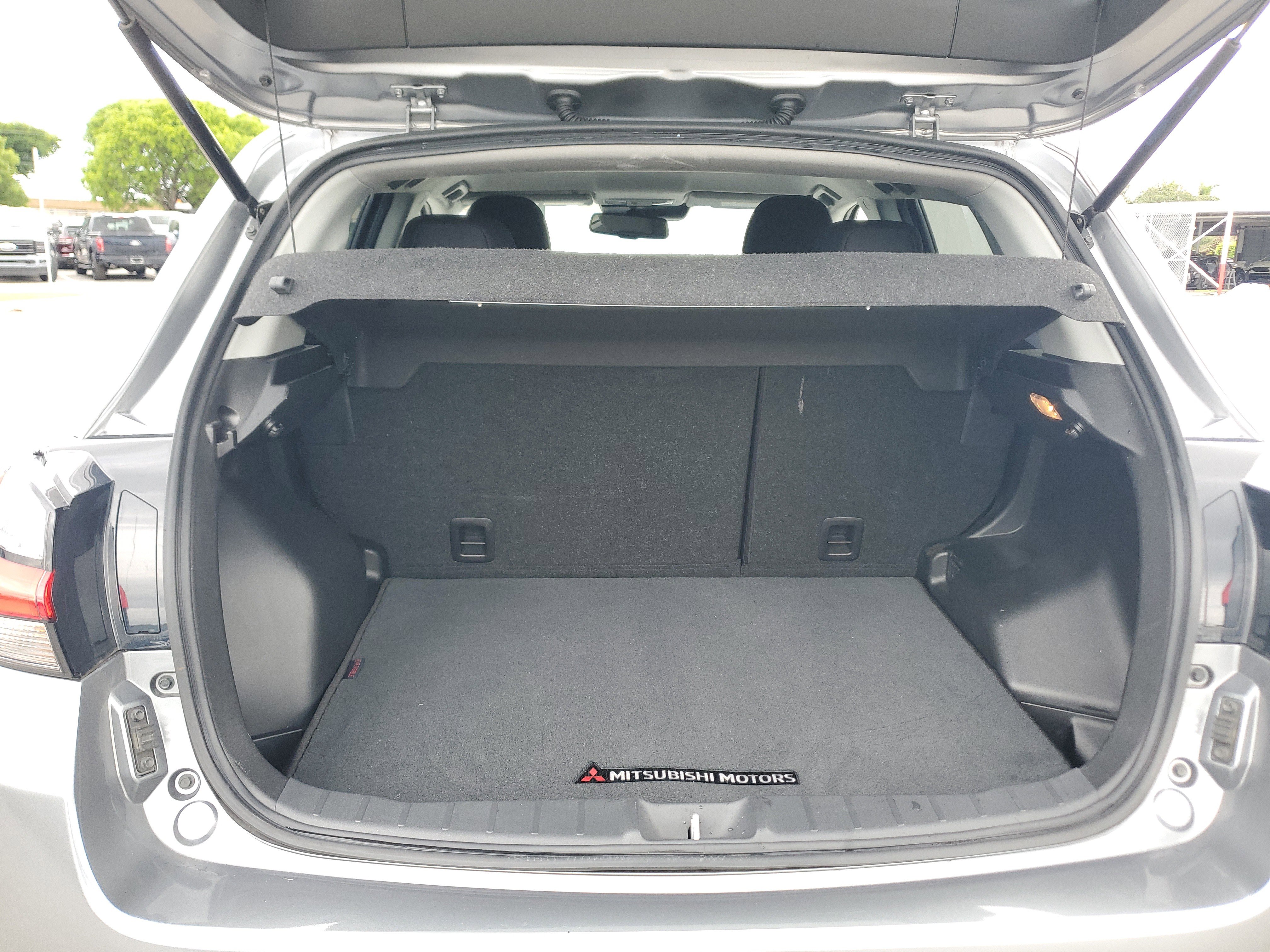 Used 2021 Mitsubishi Outlander Sport SE FWD image 14