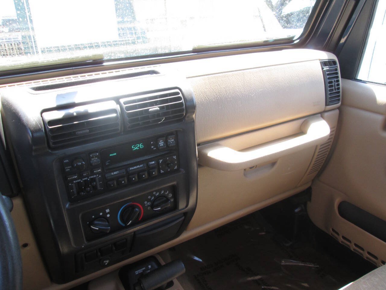 Used 2002 Jeep Wrangler SE AWD/4WD image 16