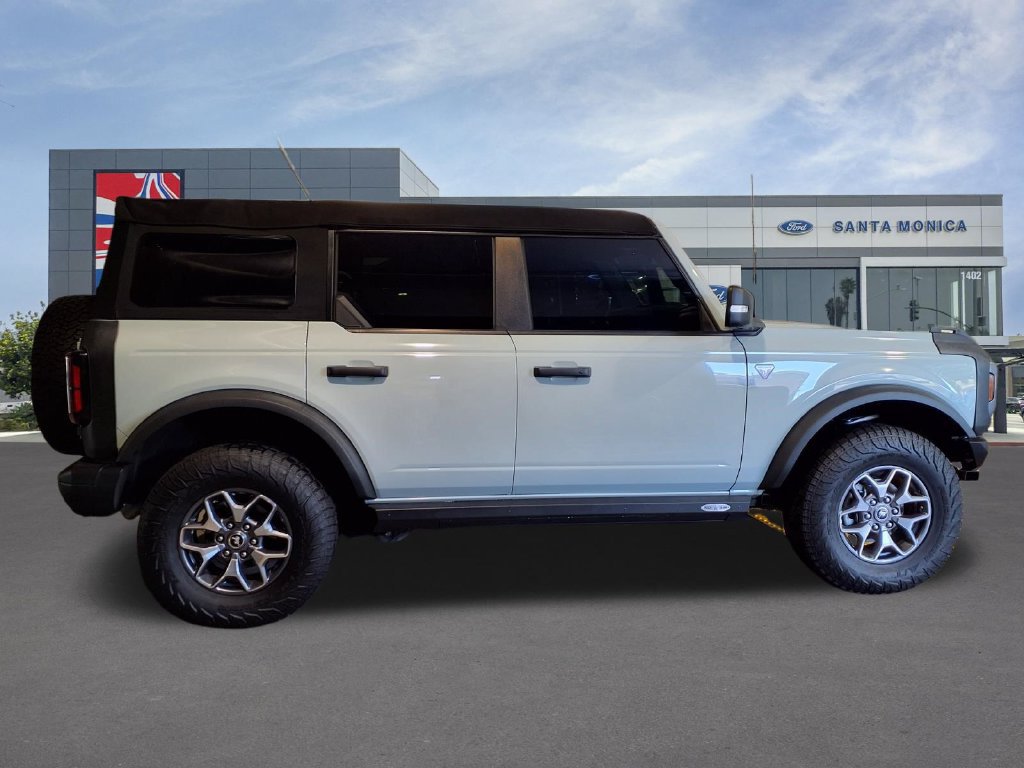 Used 2023 Ford Bronco Badlands AWD/4WD image 24