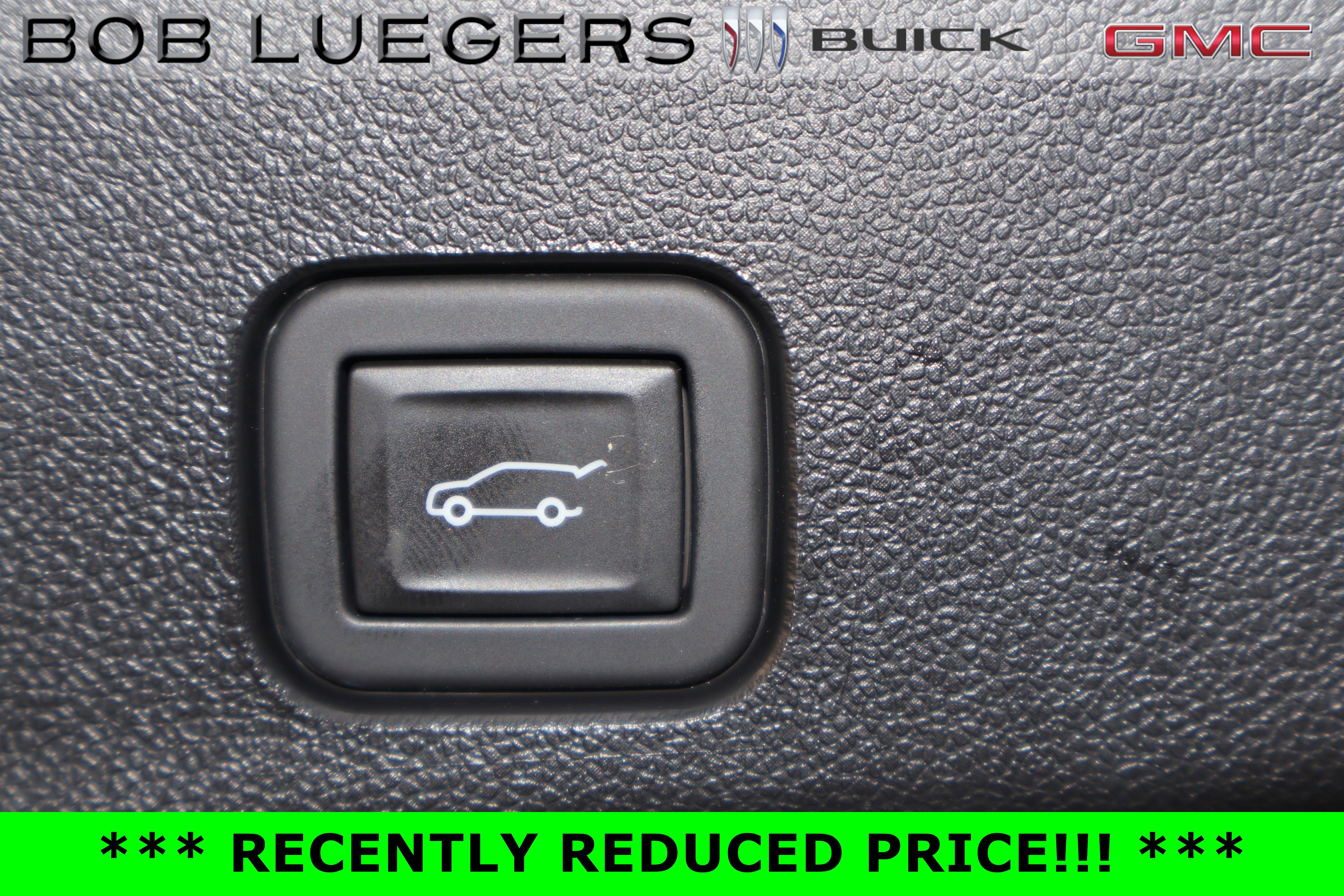 Certified 2024 Chevrolet Traverse RS image 22