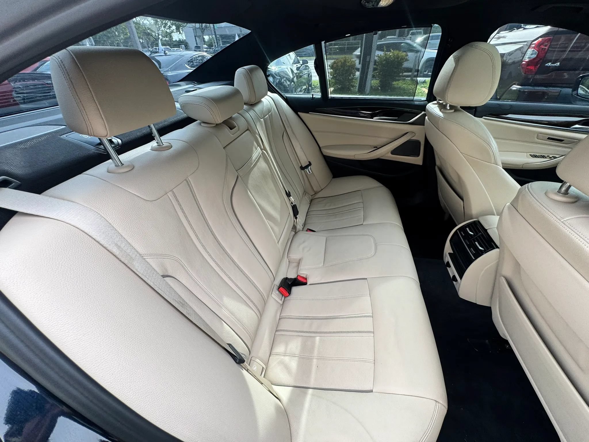 Used 2018 BMW 540i RWD image 31