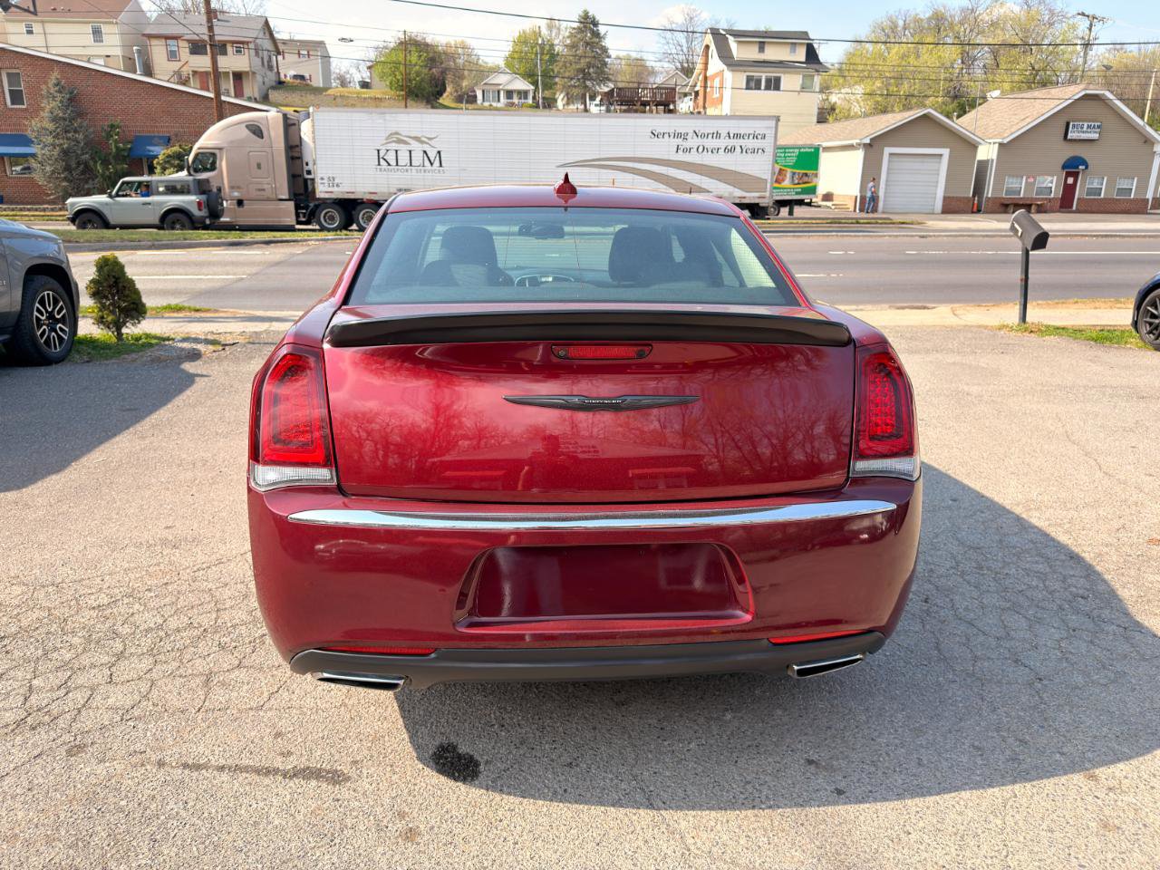 Used 2020 Chrysler 300 Touring w/ Sport Appearance Package image 6