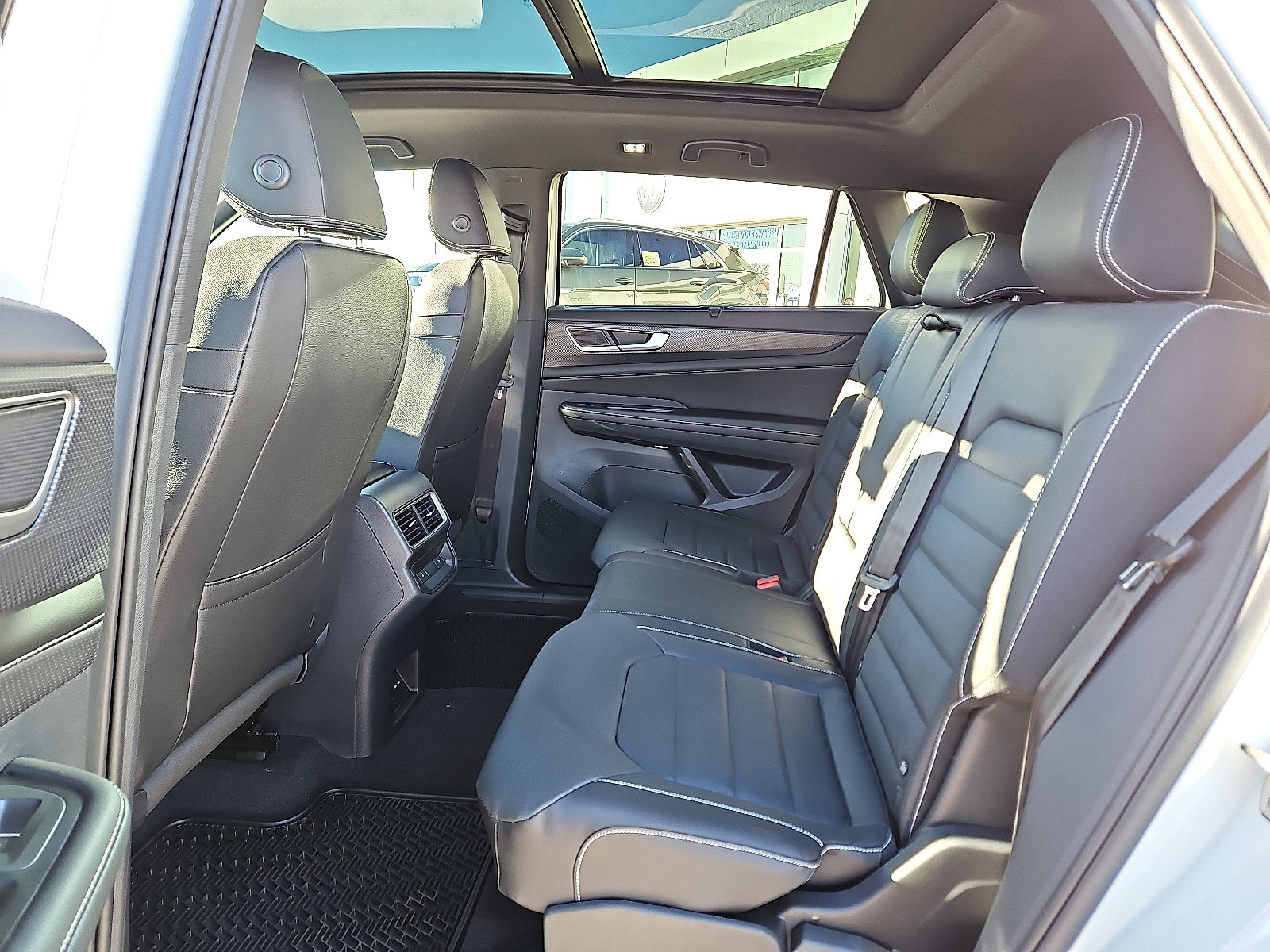 New 2026 Volkswagen Atlas Cross Sport SEL image 10