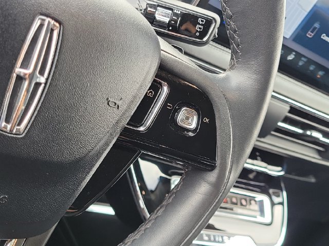 Used 2024 Lincoln Corsair Reserve w/ Equipment Group 201A AWD/4WD image 12
