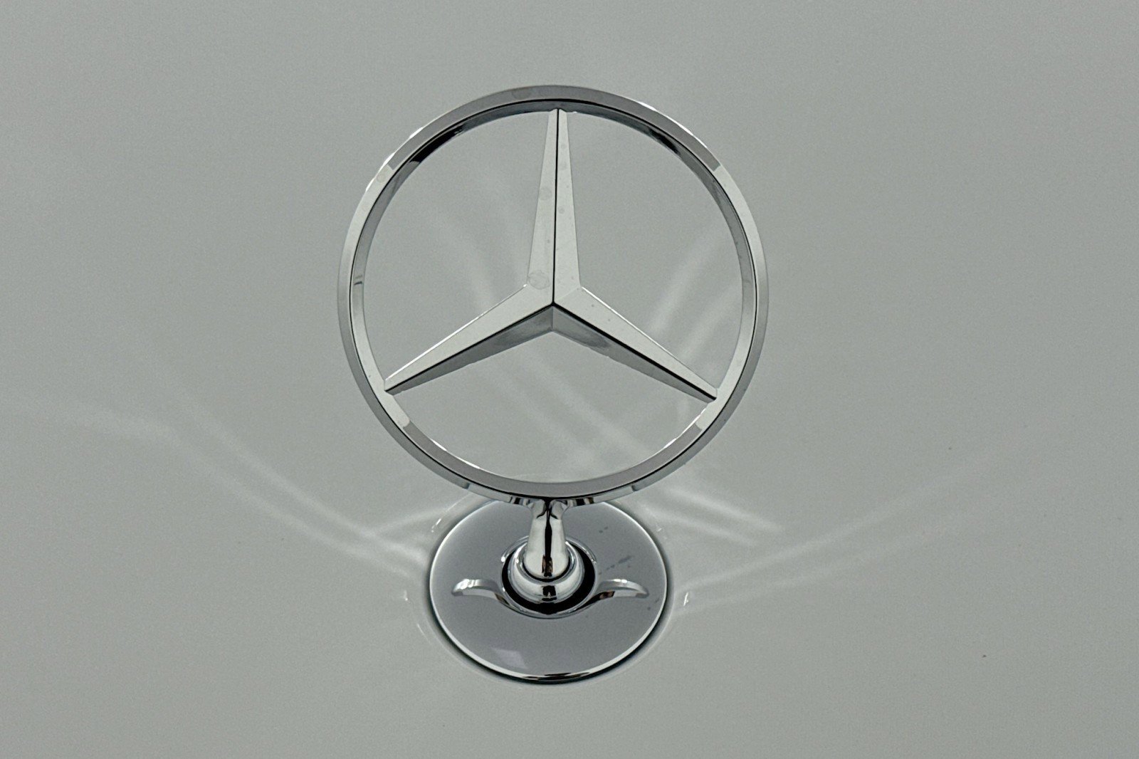 New 2026 Mercedes-Benz S 500 4MATIC image 12