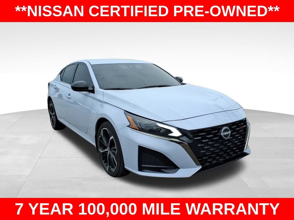 Used 2024 Nissan Altima 2.5 SR AWD/4WD image 2
