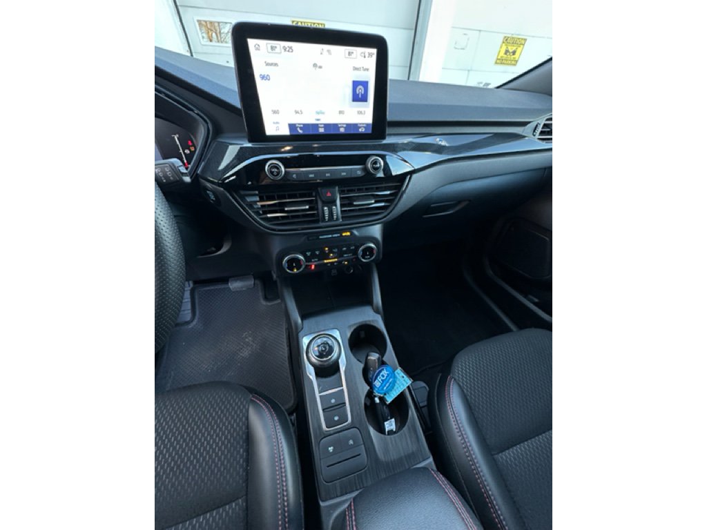 Used 2025 Ford Escape ST-Line Select image 15