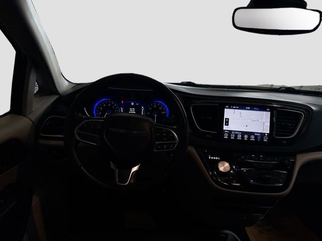 Used 2019 Chrysler Pacifica Touring-L Plus w/ Advanced Safetytec Group image 23