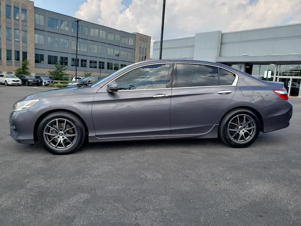Used 2016 Honda Accord Touring image 4