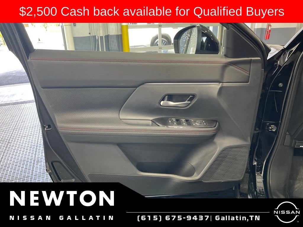 New 2026 Nissan Kicks SR w/ Cold Weather Package FWD image 18