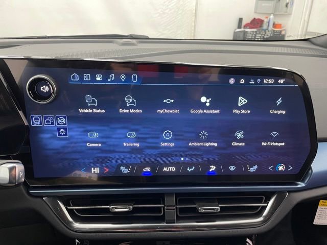 New 2026 Chevrolet Equinox EV LT image 3