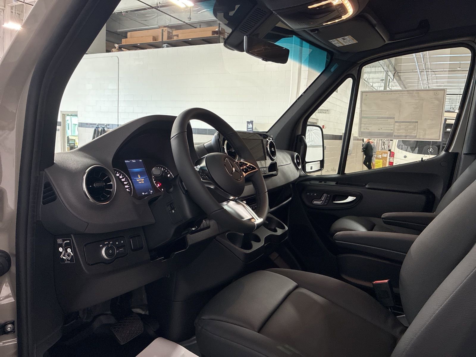 New 2025 Mercedes-Benz Sprinter 3500 image 9