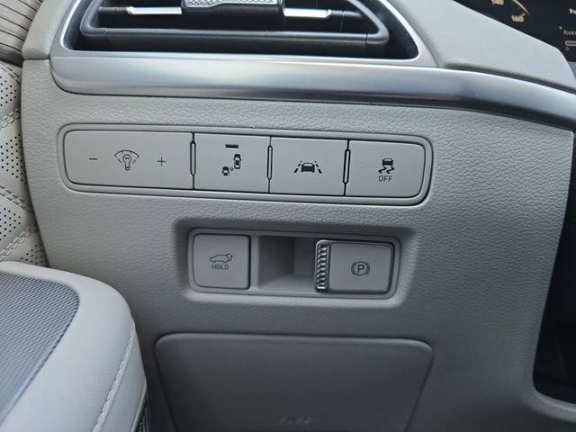 Used 2022 Hyundai Palisade Calligraphy w/ Winter Package FWD image 10