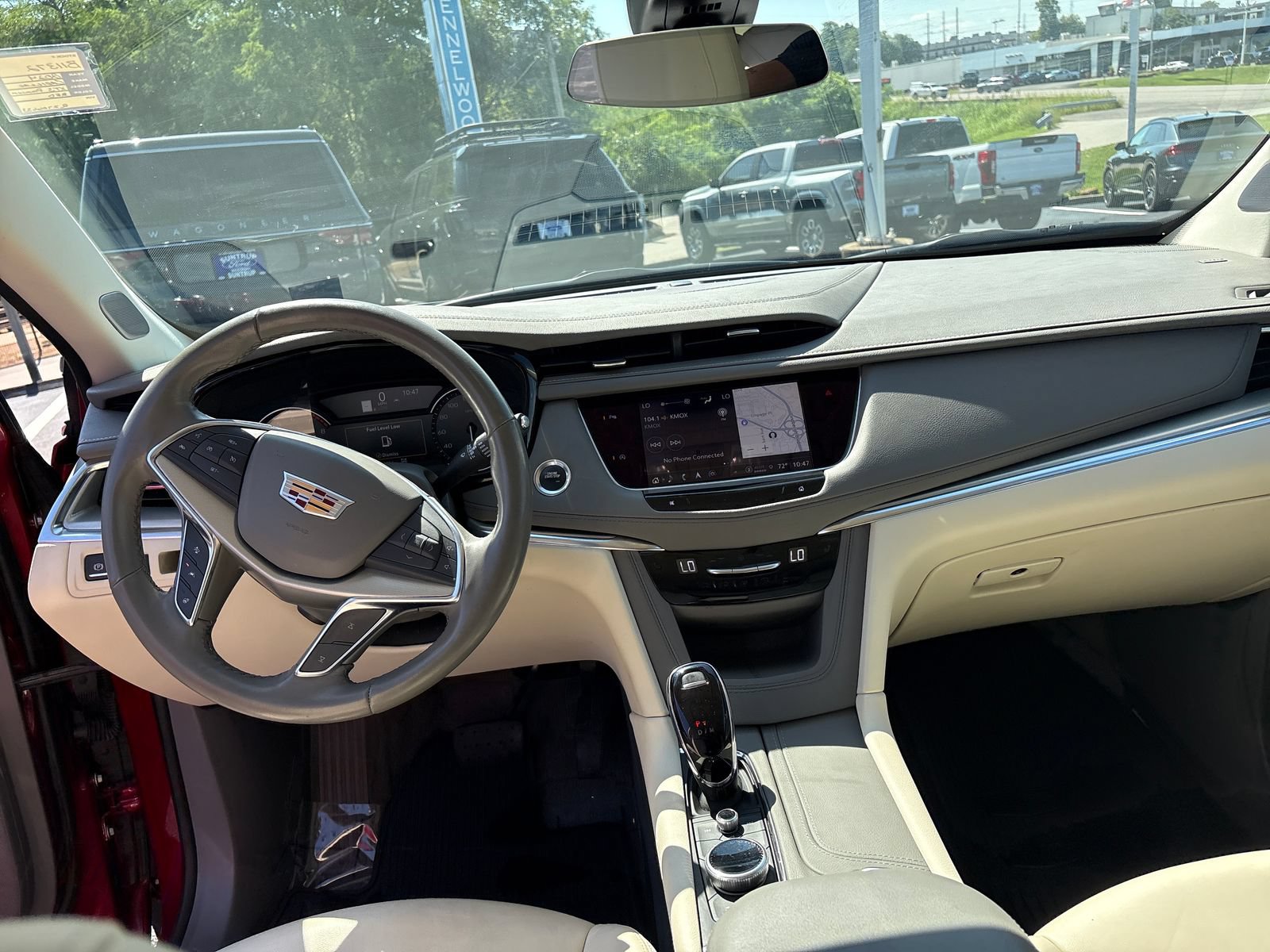 Used 2024 Cadillac XT5 Premium Luxury w/ LPO, Floor Liner Package AWD/4WD image 33
